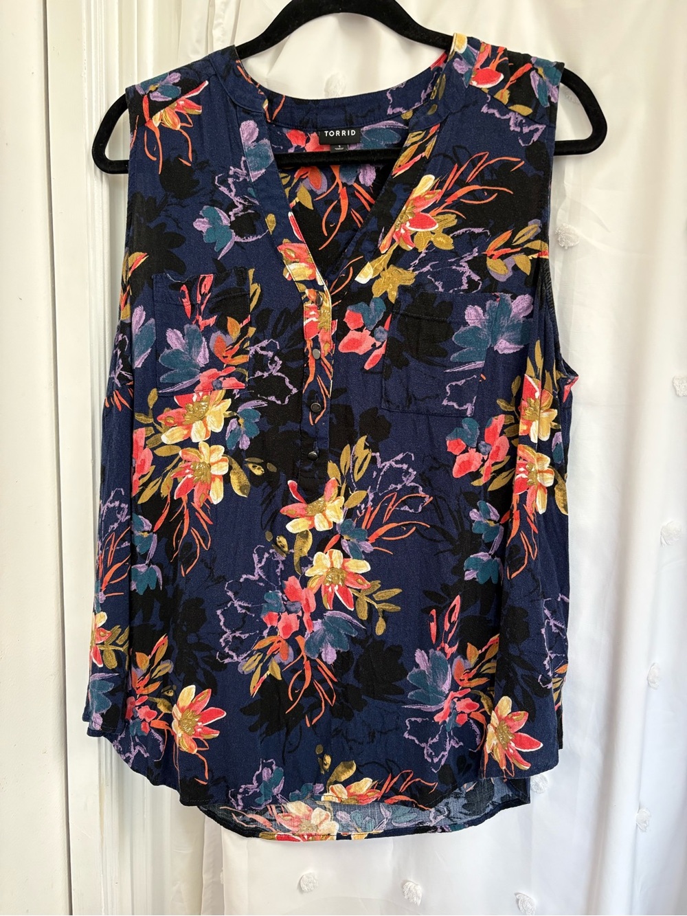Torrid Navy Floral Sleeveless V-Neck Top